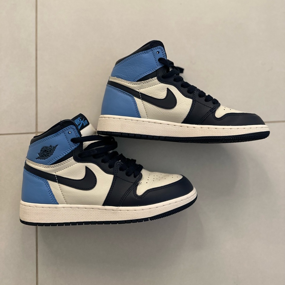WORN ONCE! Air Jordan 1 Retro High OG GS obsidian/university blue